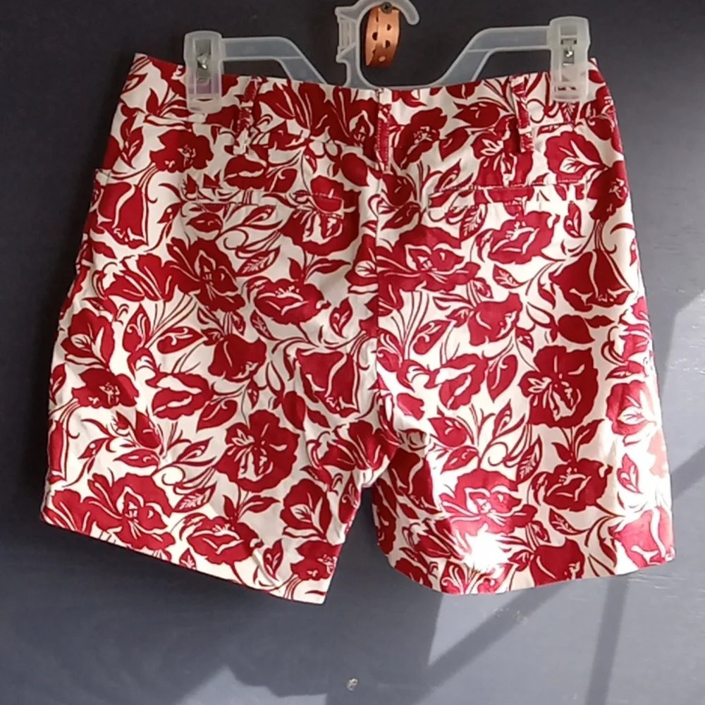 GUC LAnds end white and deep red shorts size 2P - Picture 3 of 5